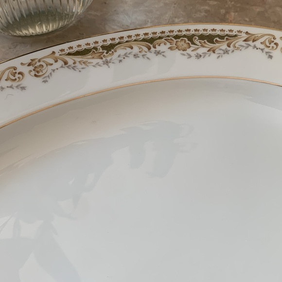 Signature Collection Porcelain Platter Queen Anne 14-1/4"x10-1/2" dining serving - Picture 2 of 8